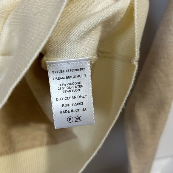 Lush Beige and Cream Colorblock  Soft Crewneck Sweater - Picture 4 of 6